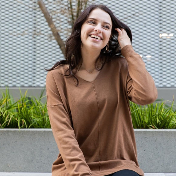 JENNER V-NECK TUNIC - Picture 4 of 5